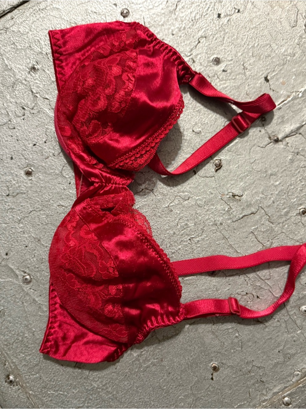 Vintage Maude form Red Satin & Lace Underwire Bra